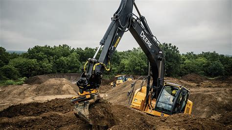 john deere excavators service